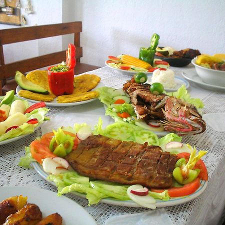 Hotel Casa Vieja Santa Marta  Kültér fotó